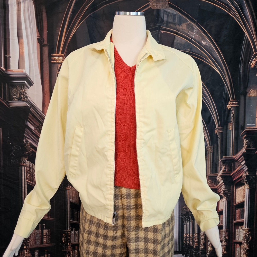 Vintage 1970s 80s Master Jac Yellow Windbreaker Jacket Pastel  Sportswear S